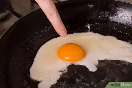 Image titled Make Fried Eggs Without Flipping Them Step 7