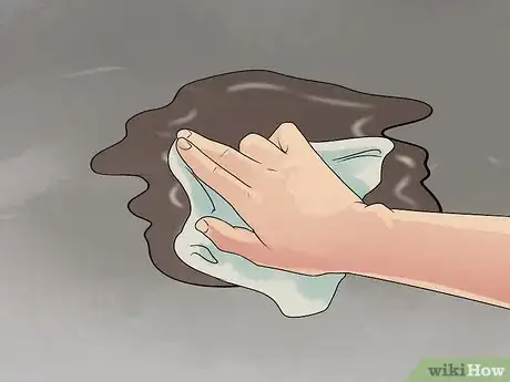 Image titled Clean Anti Freeze Off a Garage Floor Step 4