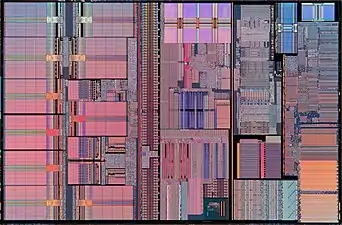 Die shot of an AMD K6-233APR processor