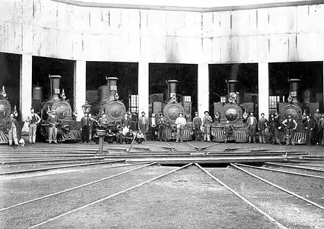No. 991 in Waterval-Boven roundhouse with 46 Tonners, c. 1895
